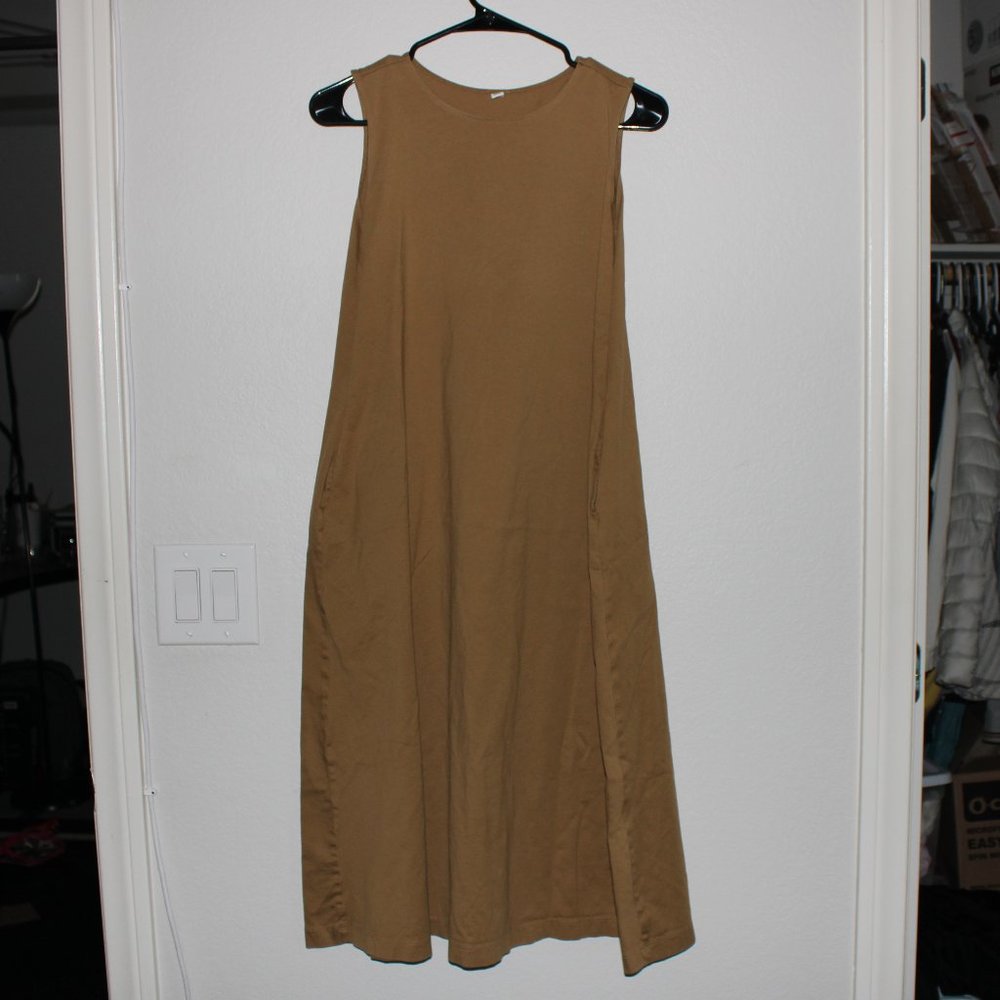 Uniqlo sleeveless dress